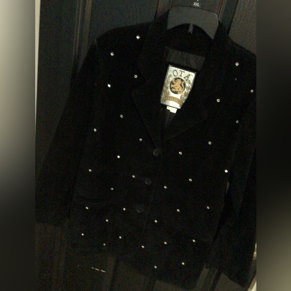 Woman’s leather blazer size medium vintage